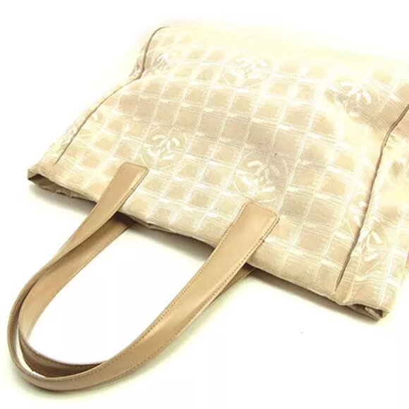 Chanel Tote bag New travel line Beige Gold Woman Authentic Used - Picture 6 of 6